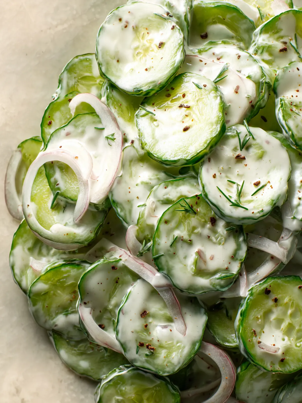 Creamy Cucumber Salad: Easy Comfort for Refreshing Lunches